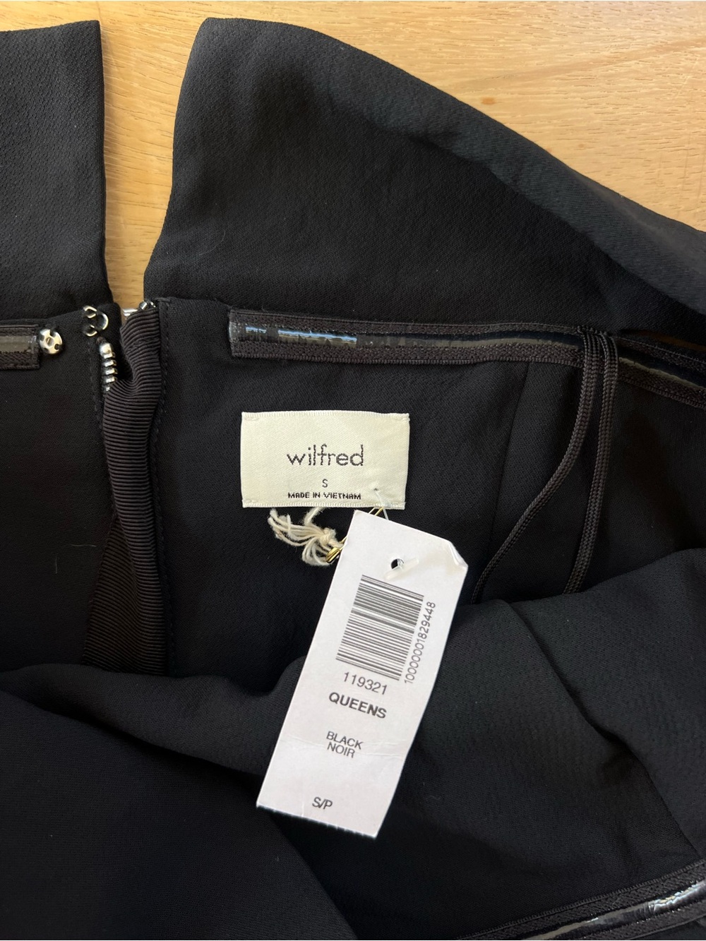 NWT Aritizia Queens Top - Picture 4 of 6